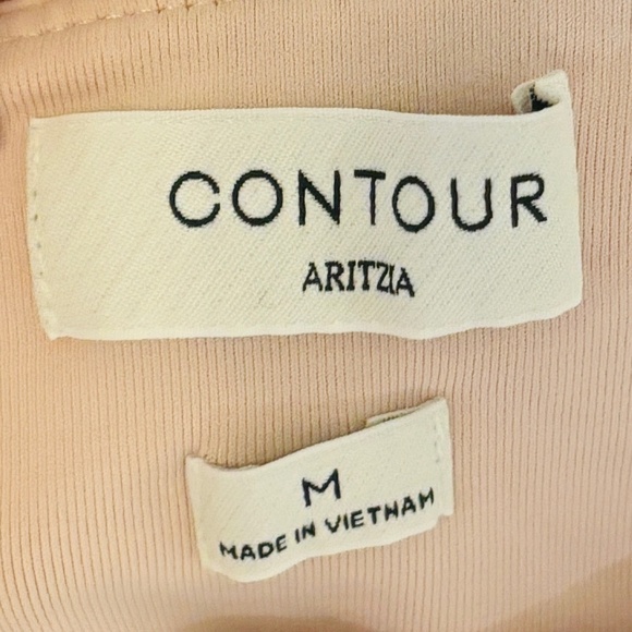 Aritzia Contour Pink Body Suit long sleeve Sm Medium LIKE NEW - Picture 2 of 7